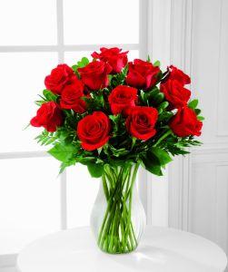 Blooming Masterpiece Rose Bouquet – Carisma Florists, Mississauga ON