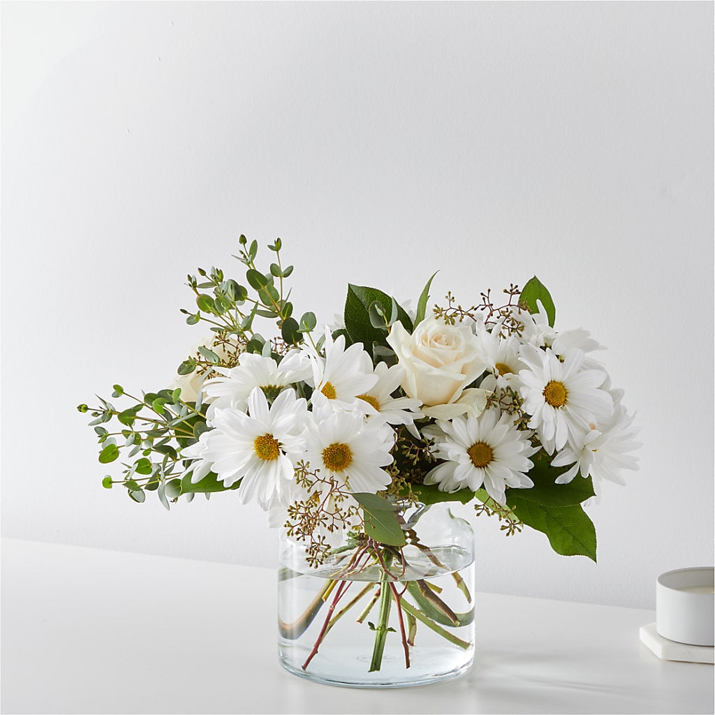 Fresh Linen Bouquet – Carisma Florists, Mississauga ON