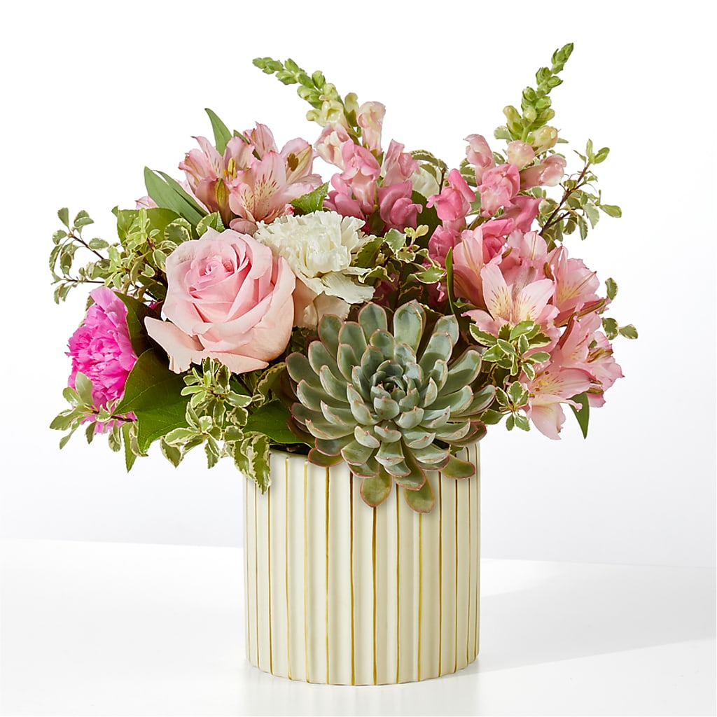 Magenta Musings Bouquet – Carisma Florists, Mississauga ON