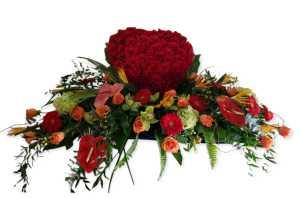 RED HEART CASKET SPRAY