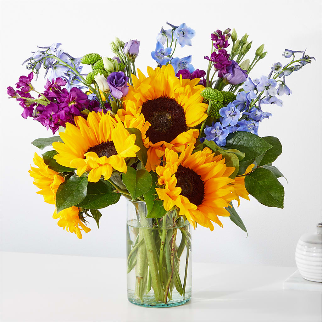 Catching Rays Bouquet – Carisma Florists, Mississauga ON