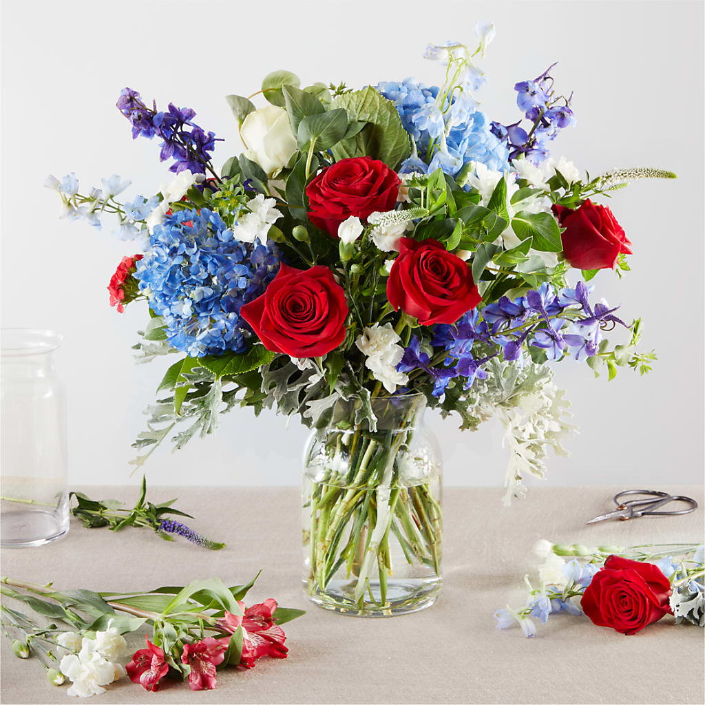 Star Spangled - A Florist Original – Carisma Florists, Mississauga ON