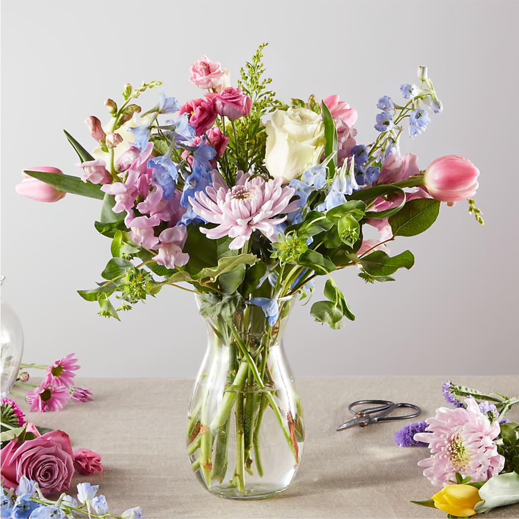 Pastel Tradition - A Florist Original – Carisma Florists, Mississauga ON