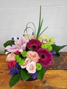 LOVELY HAT BOX – Carisma Florists, Mississauga ON
