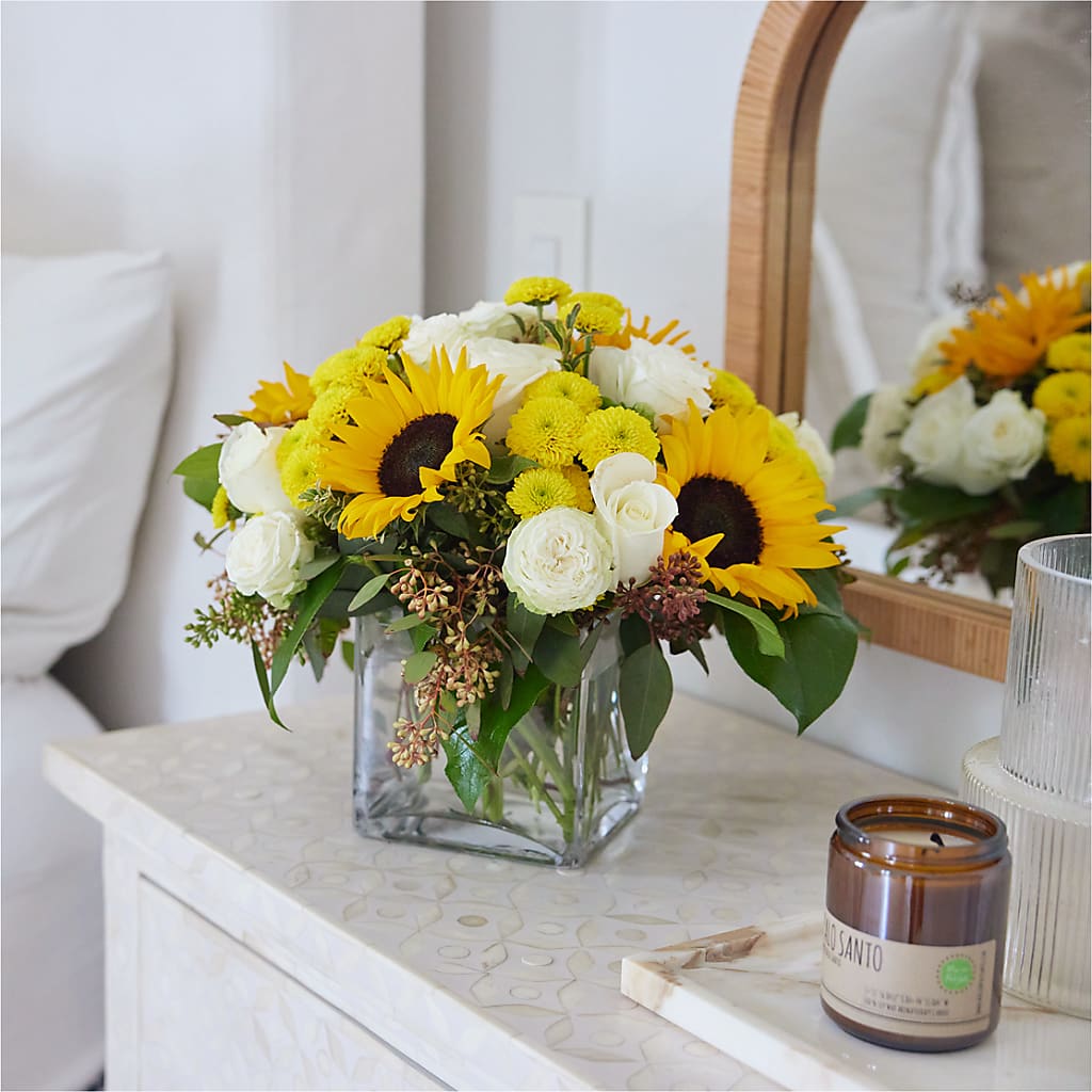Luminous Morning Bouquet – Carisma Florists, Mississauga ON