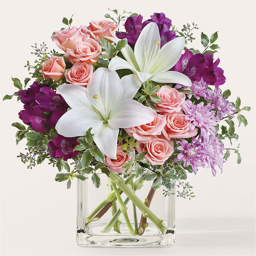Mani Pedi Bouquet – Carisma Florists, Mississauga ON
