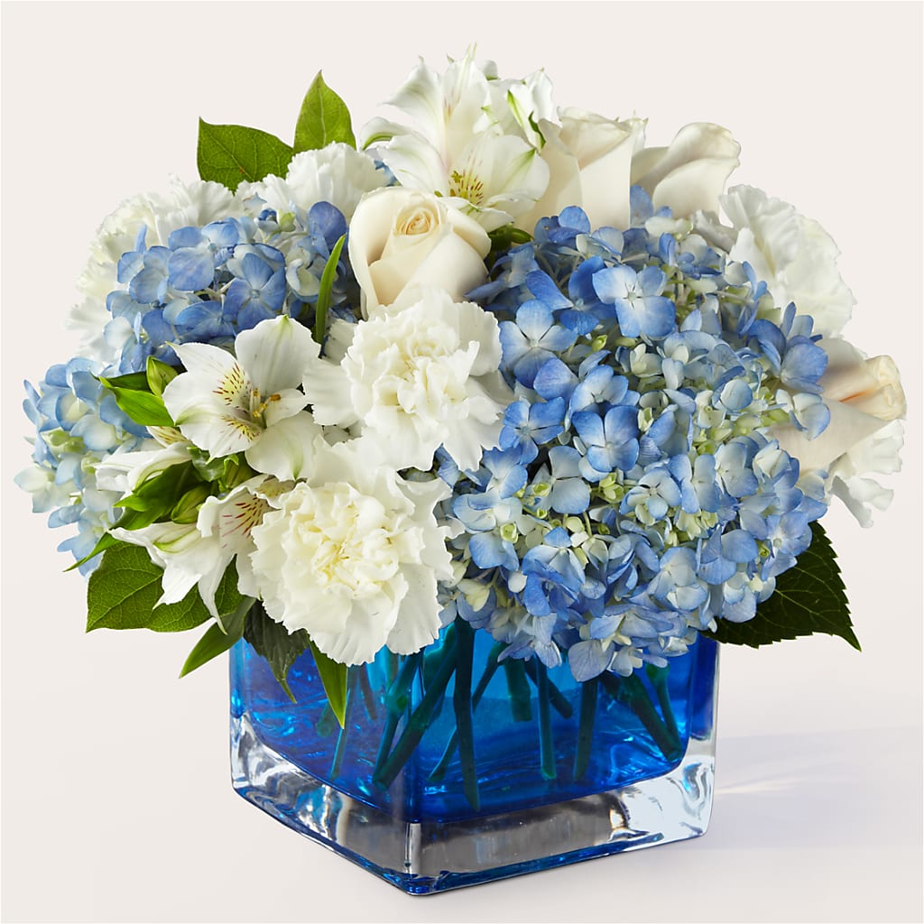 Soothing Waters Bouquet – Carisma Florists, Mississauga ON