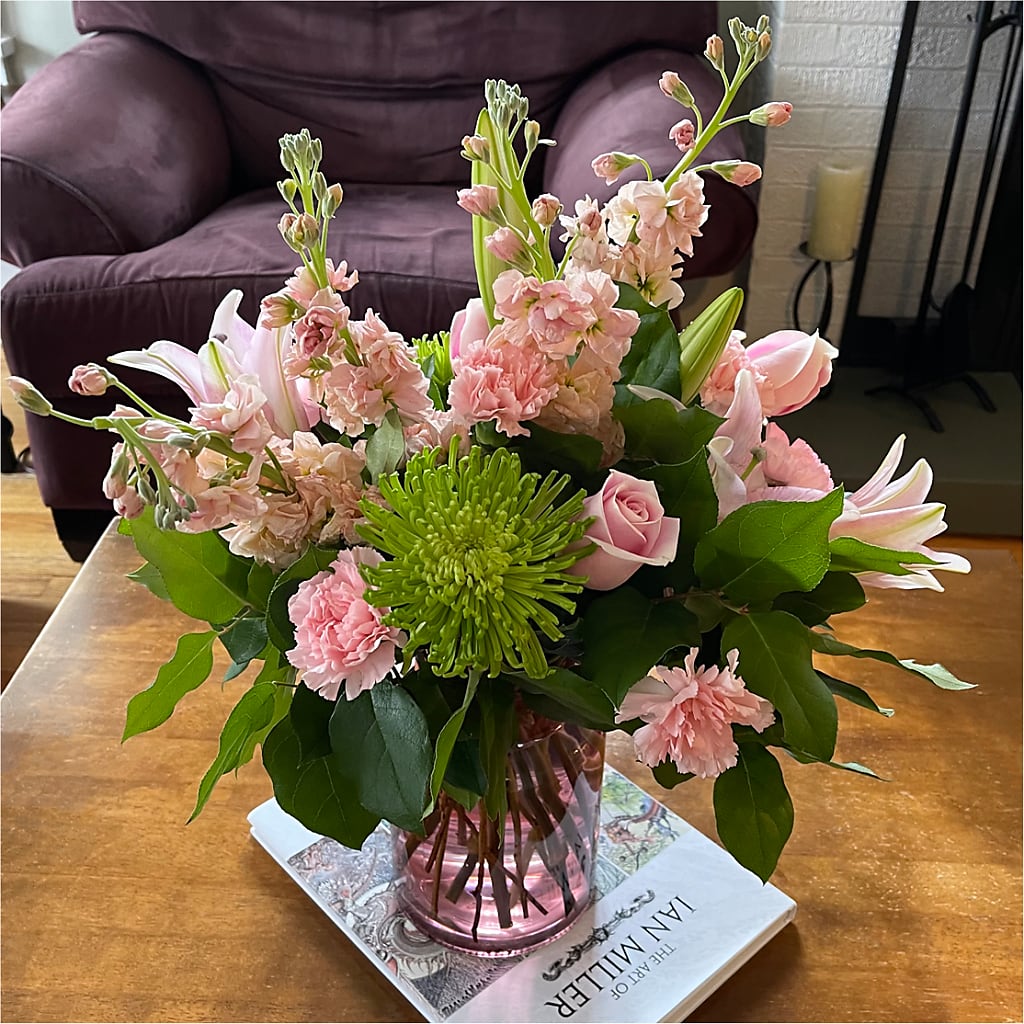 Pretty in Pink Bouquet – Carisma Florists, Mississauga ON