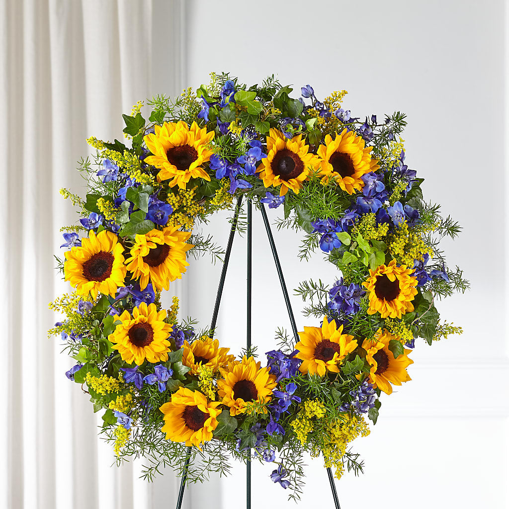 Bright Rays Wreath – Carisma Florists, Mississauga ON