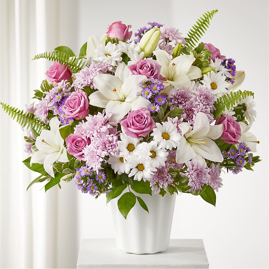Warmest Thoughts Tabletop Basket – Carisma Florists, Mississauga ON