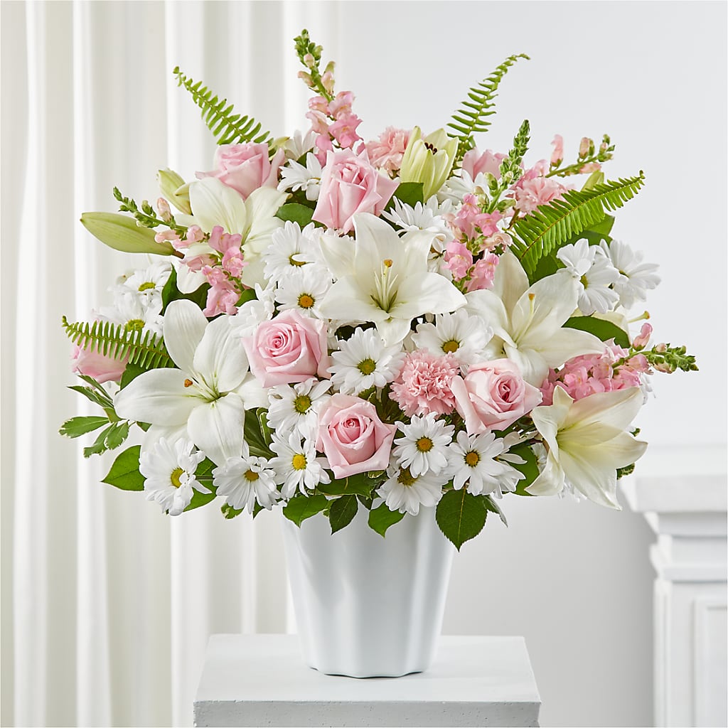 Soft Touch Tabletop Basket – Carisma Florists, Mississauga ON