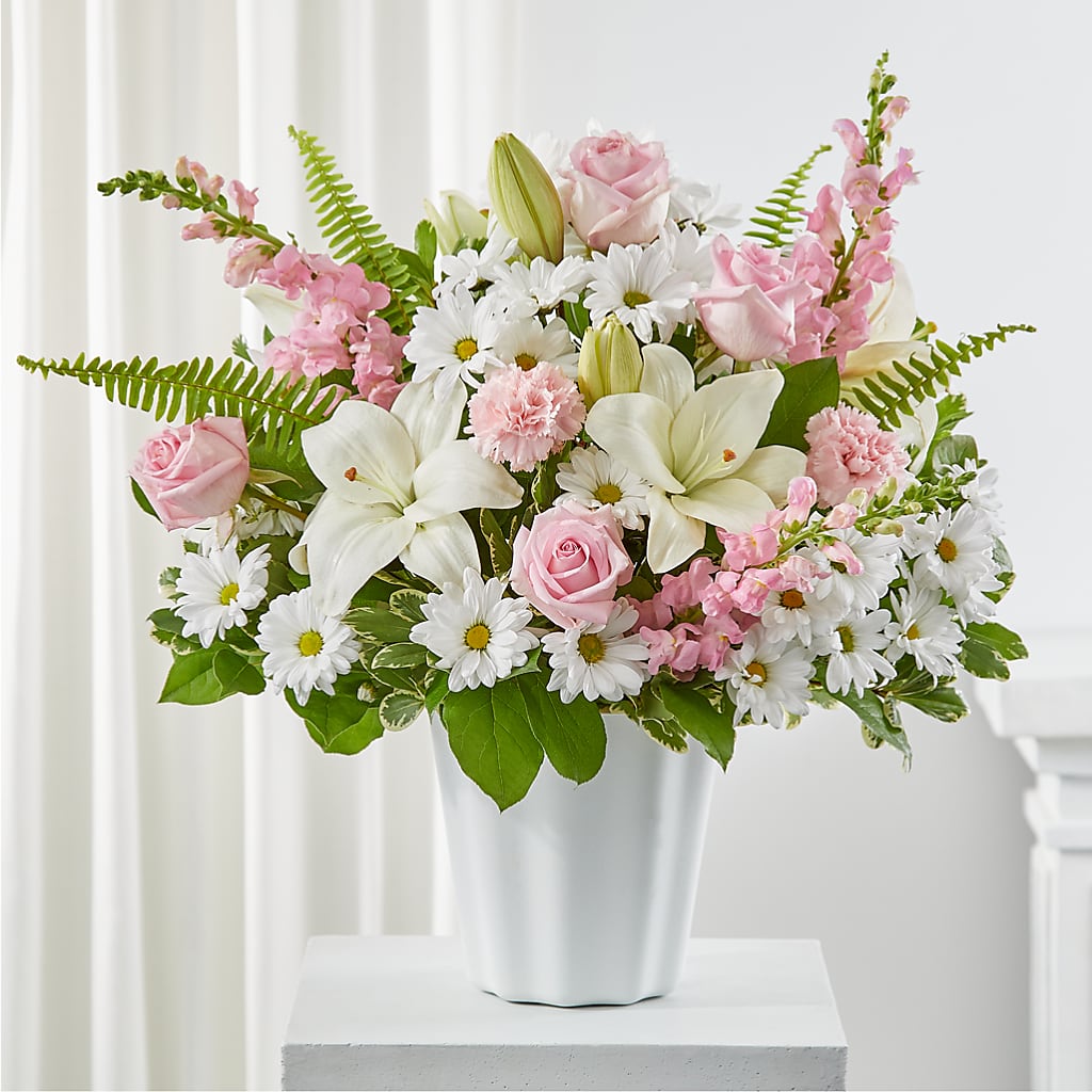 Soft Touch Tabletop Basket – Carisma Florists, Mississauga ON