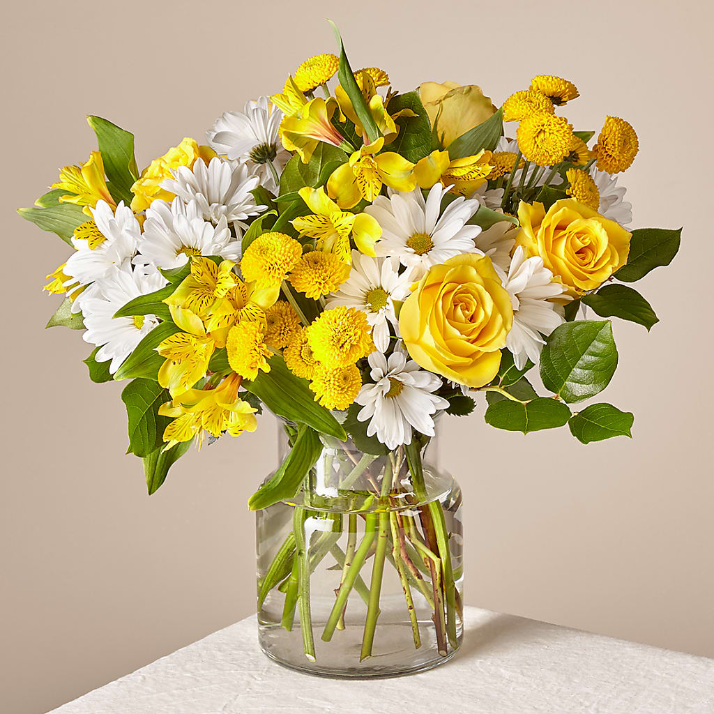 Sunny Sentiments Bouquet – Carisma Florists, Mississauga ON