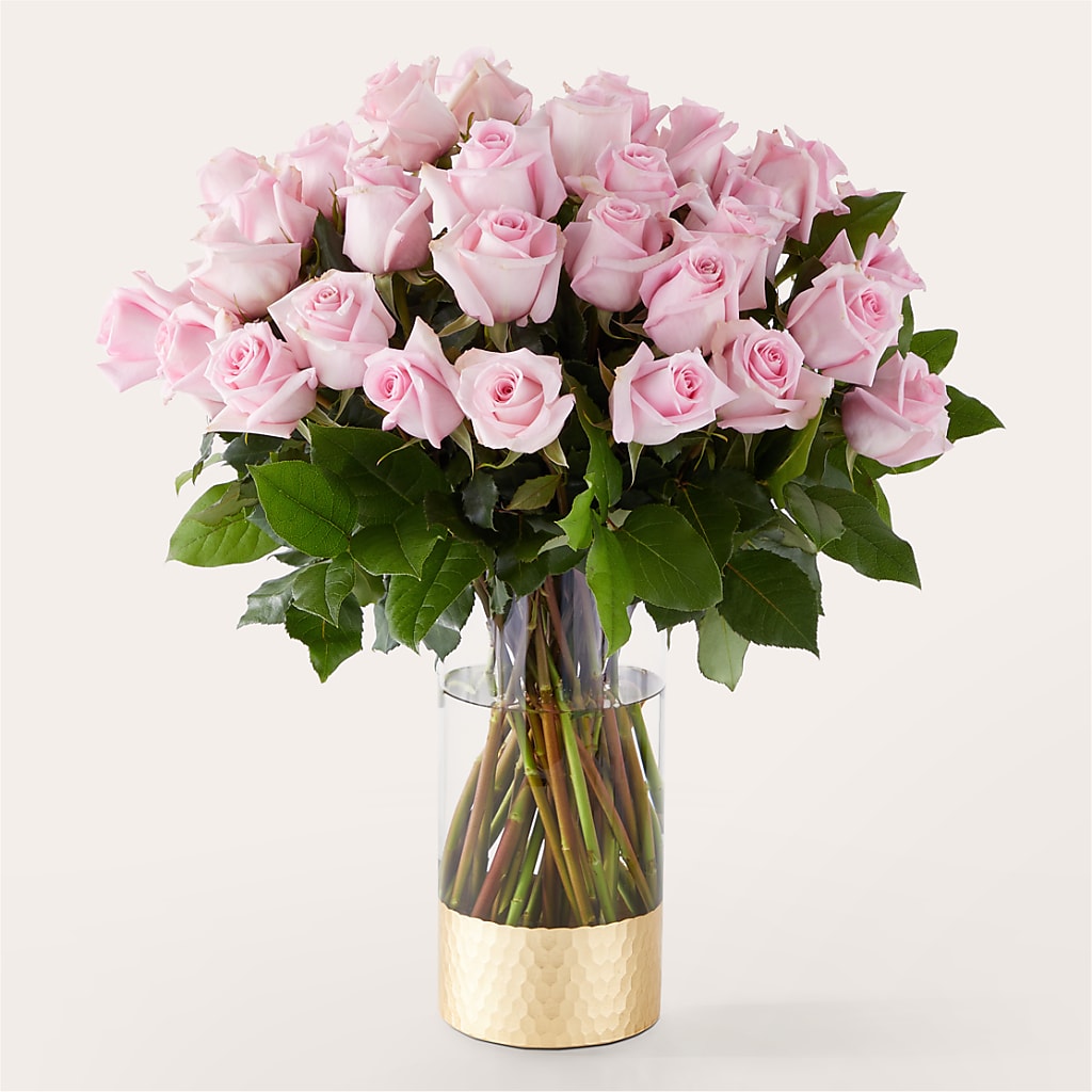 Picture Perfect Pink Rose Bouquet – Carisma Florists, Mississauga ON