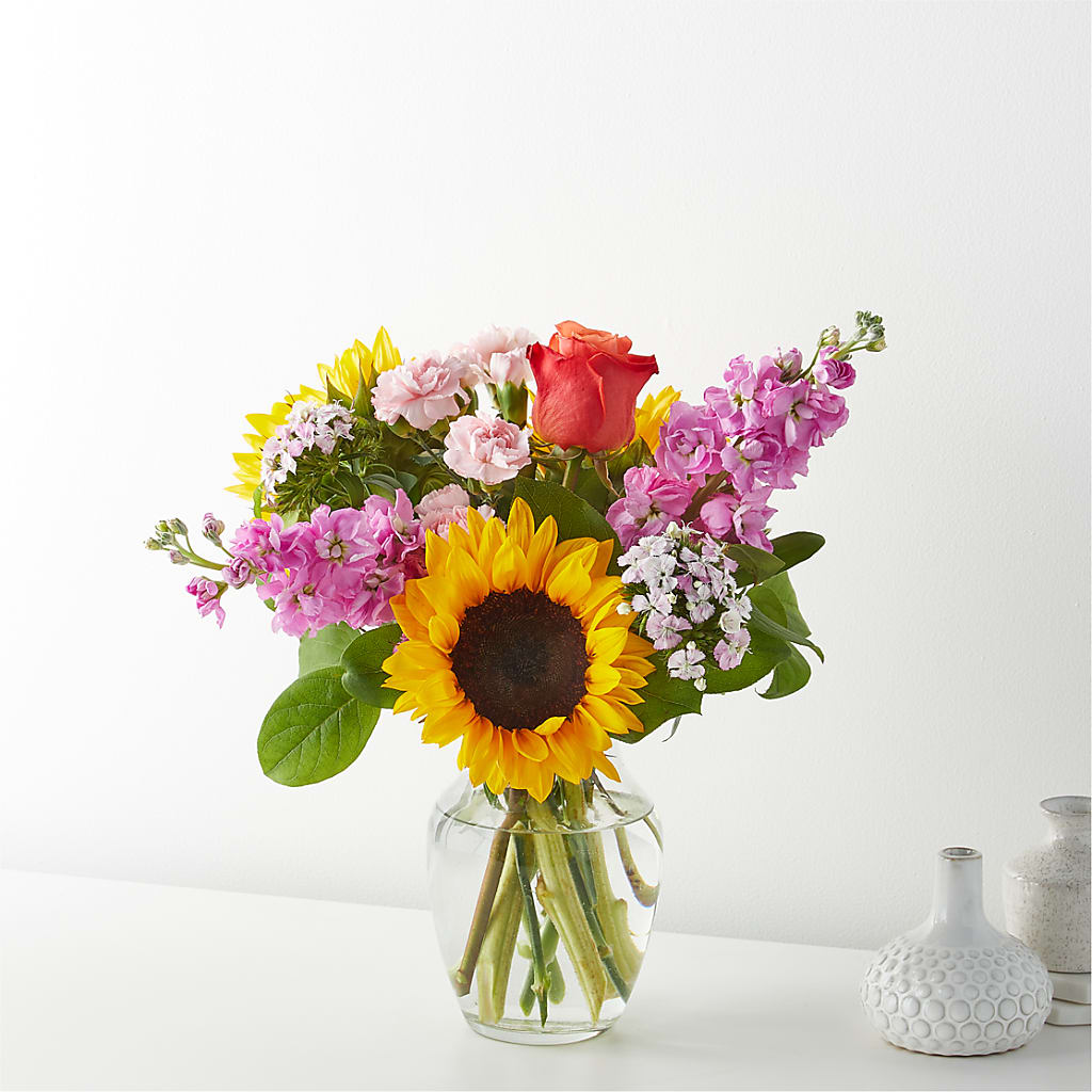 Yellow Brick Road Bouquet – Carisma Florists, Mississauga ON