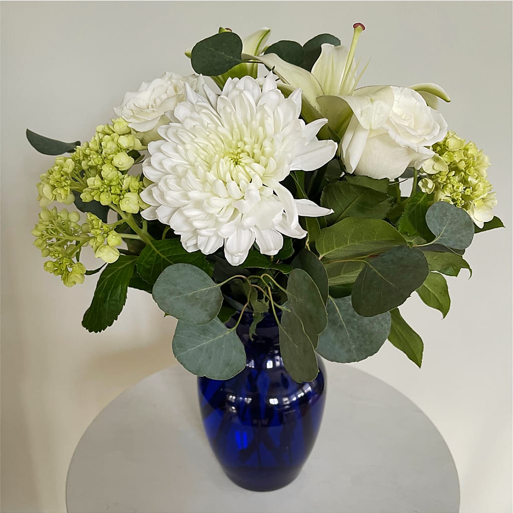 Snowy Dreams Bouquet – Carisma Florists, Mississauga ON