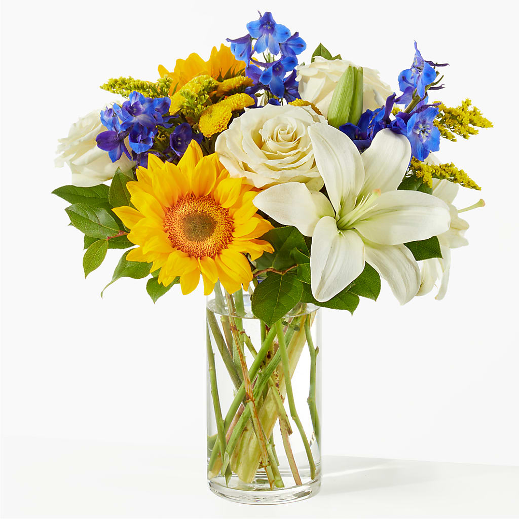 Stargazing Bouquet – Carisma Florists, Mississauga ON