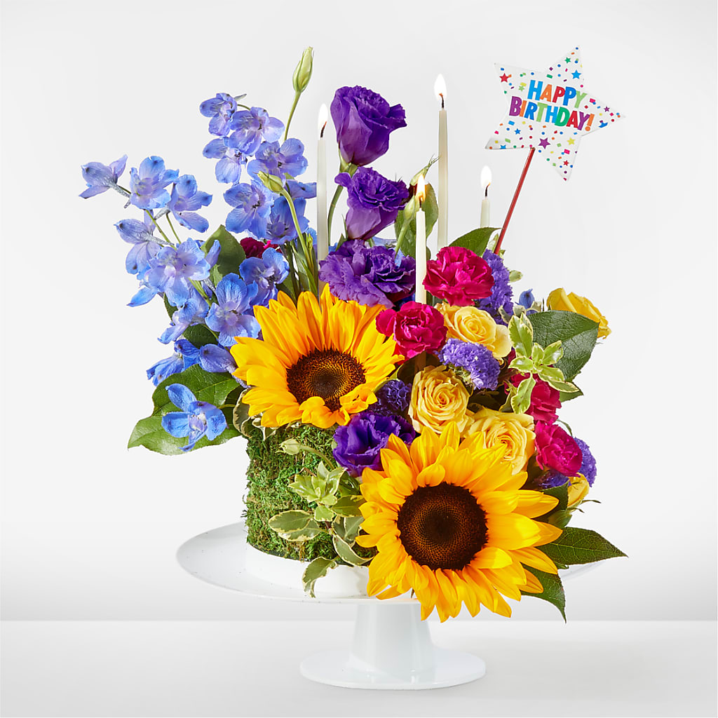 Star of the Day Floral Cake – Carisma Florists, Mississauga ON