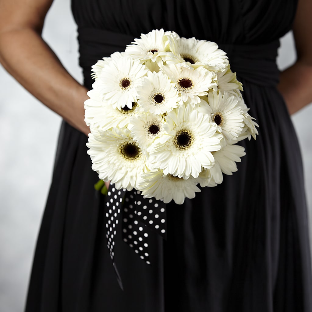 Daisy Delight Bouquet – Carisma Florists, Mississauga ON