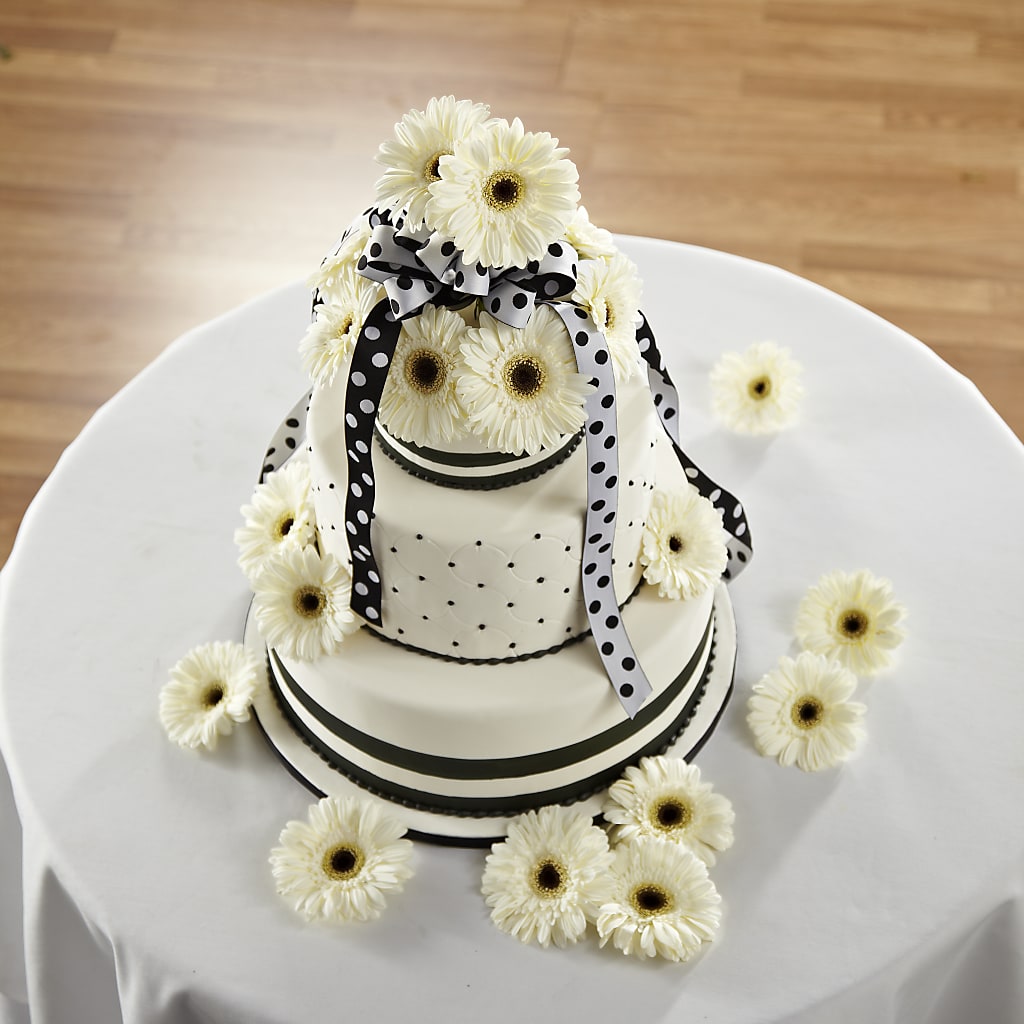 Simple Sophistication Cake Décor – Carisma Florists, Mississauga ON