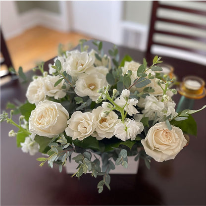 Fresh Linen Box Bouquet –  Carisma Florists, Mississauga ON