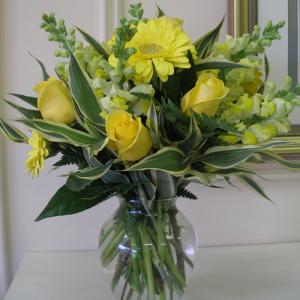  Carisma Florists&reg; Sunshine Bouquet CF-17 –  Carisma Florists, Mississauga ON