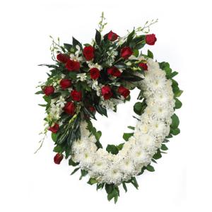 CARISMA FLORISTS® Corazón abierto blanco con rosas