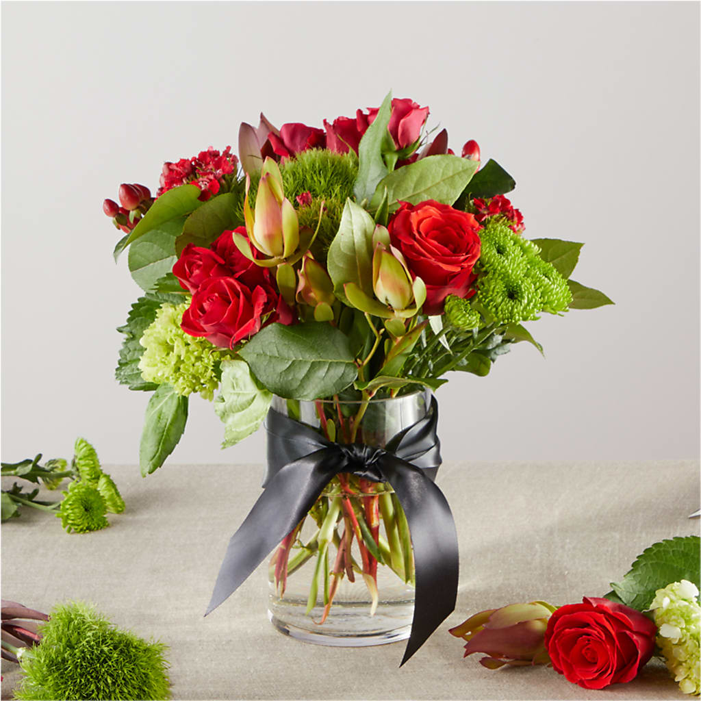 Heritage Kindle – A Florist Original –  Carisma Florists, Mississauga ON