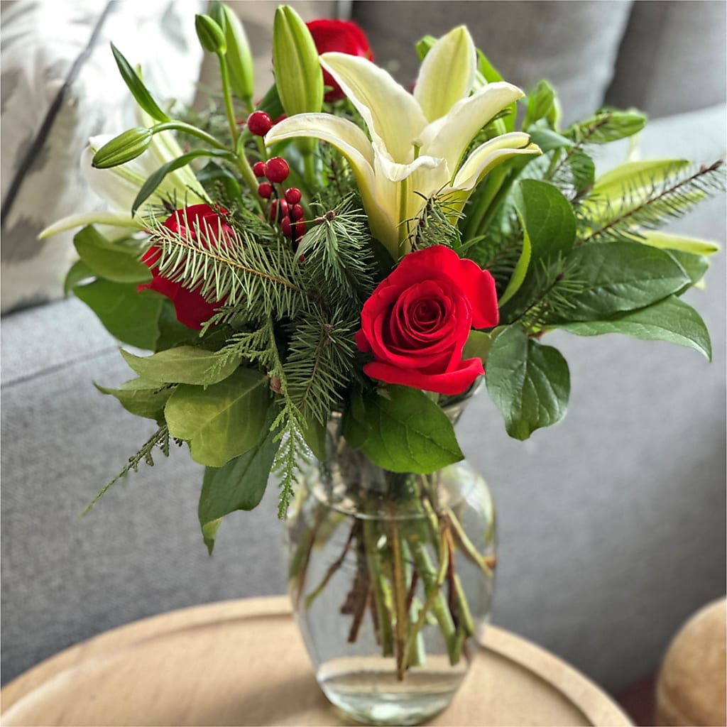 Sparkling Snowflakes Bouquet –  Carisma Florists, Mississauga ON