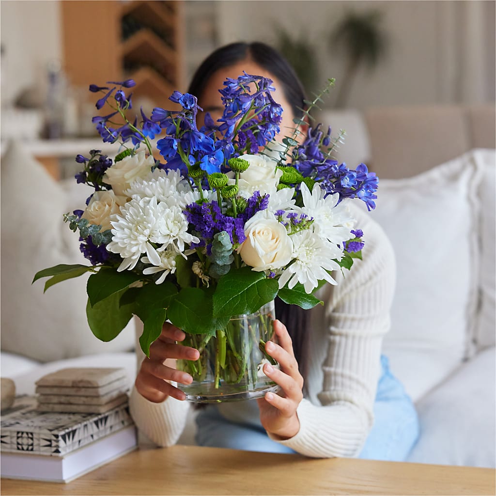 Cerulean Waves Bouquet –  Carisma Florists, Mississauga ON