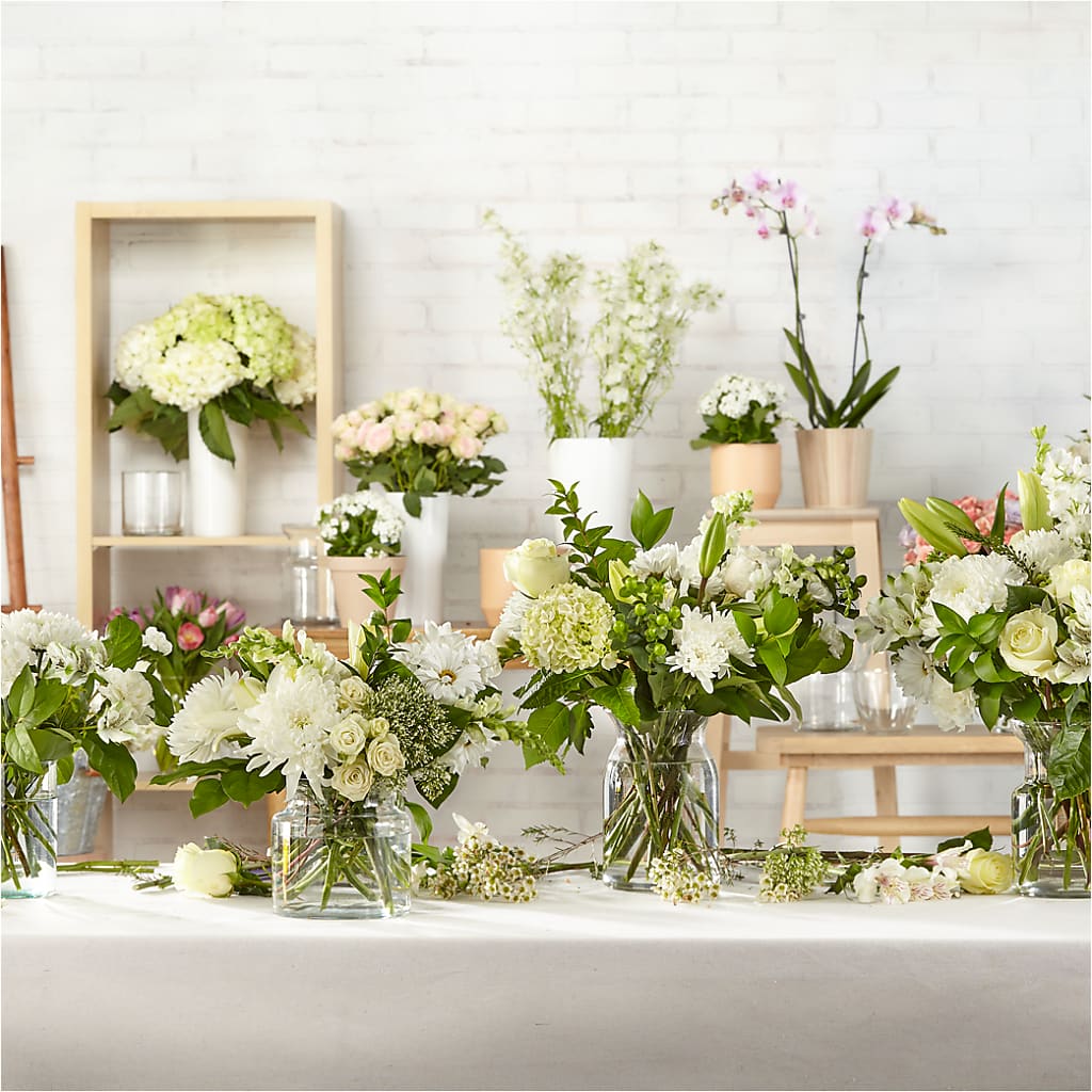 Classic Ivory – A Florist Original –  Carisma Florists, Mississauga ON
