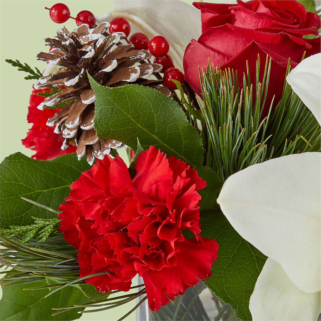 Glistening Icicles Bouquet –  Carisma Florists, Mississauga ON