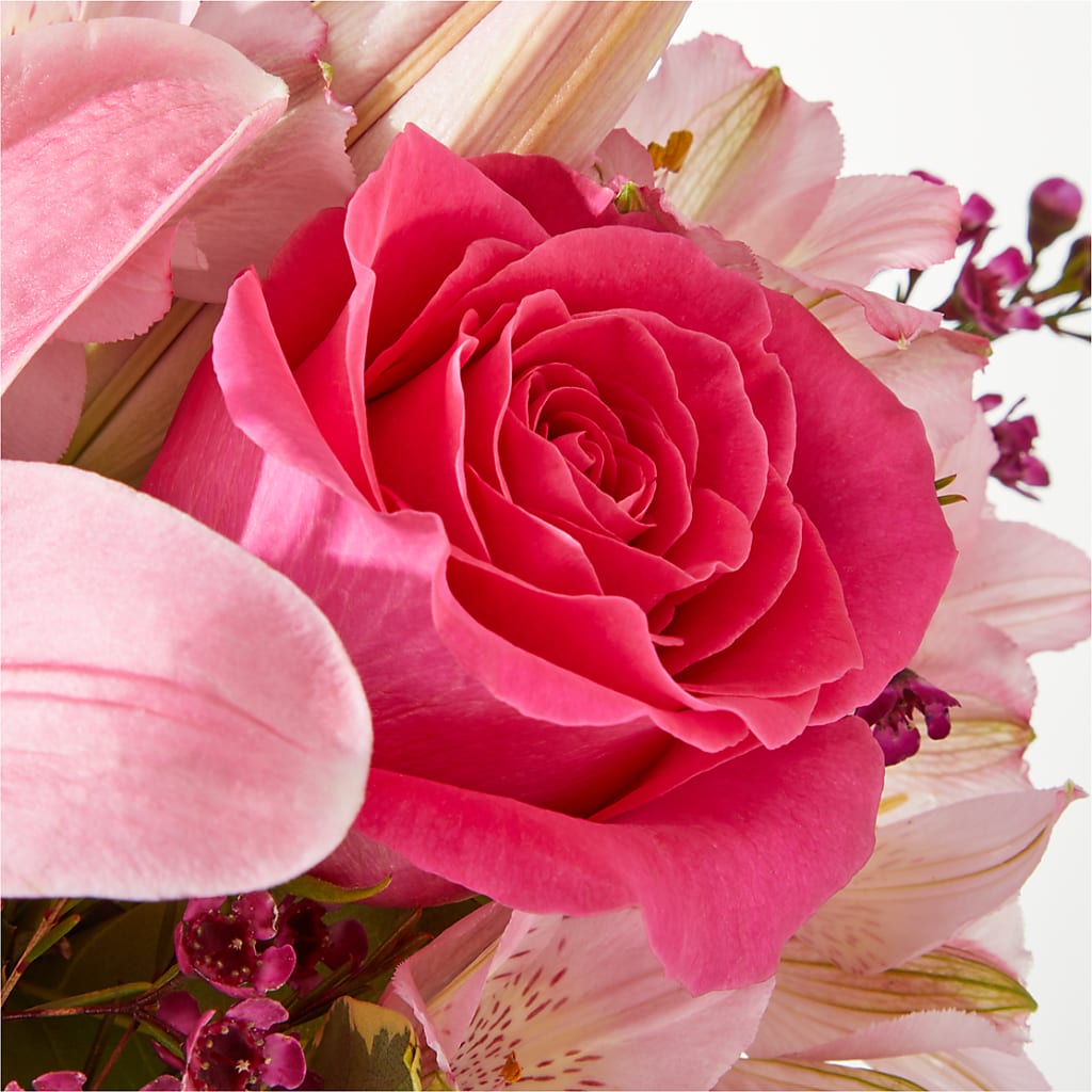 Lucky in Love Bouquet –  Carisma Florists, Mississauga ON