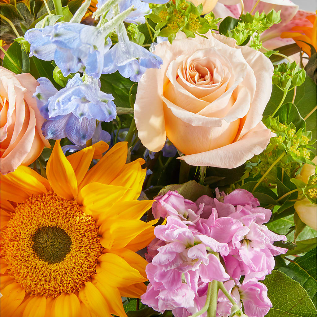 Dreamy Meadows Bouquet –  Carisma Florists, Mississauga ON