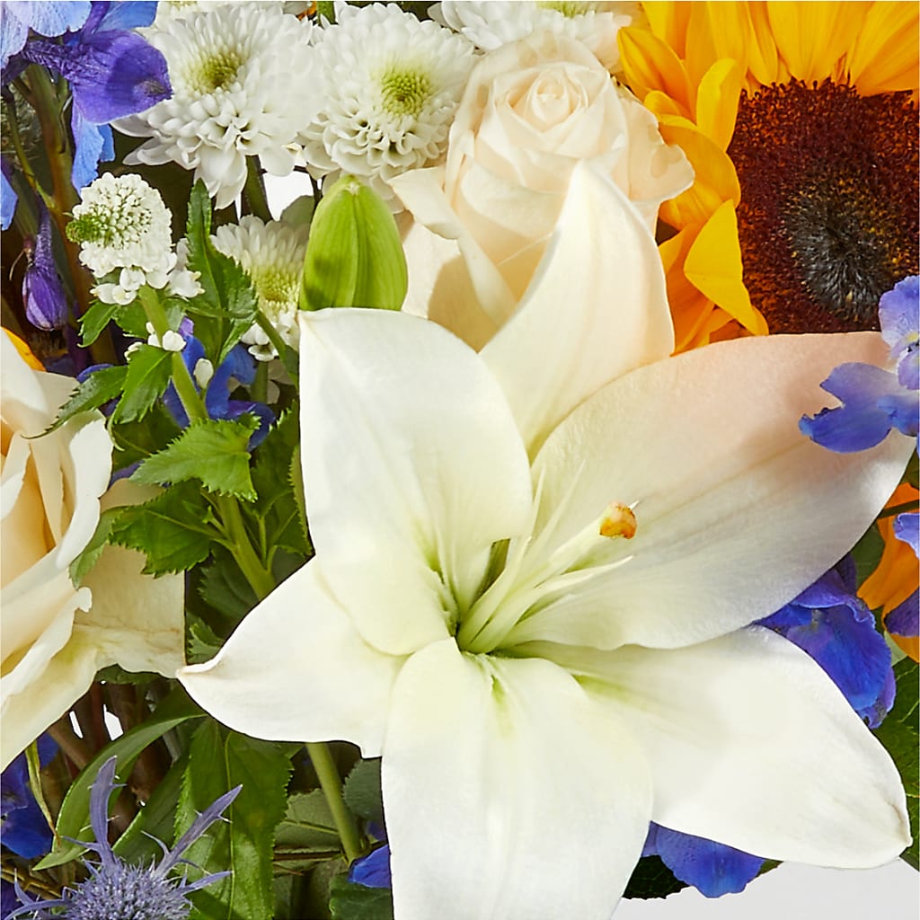Wonderfully Sunny Bouquet –  Carisma Florists, Mississauga ON